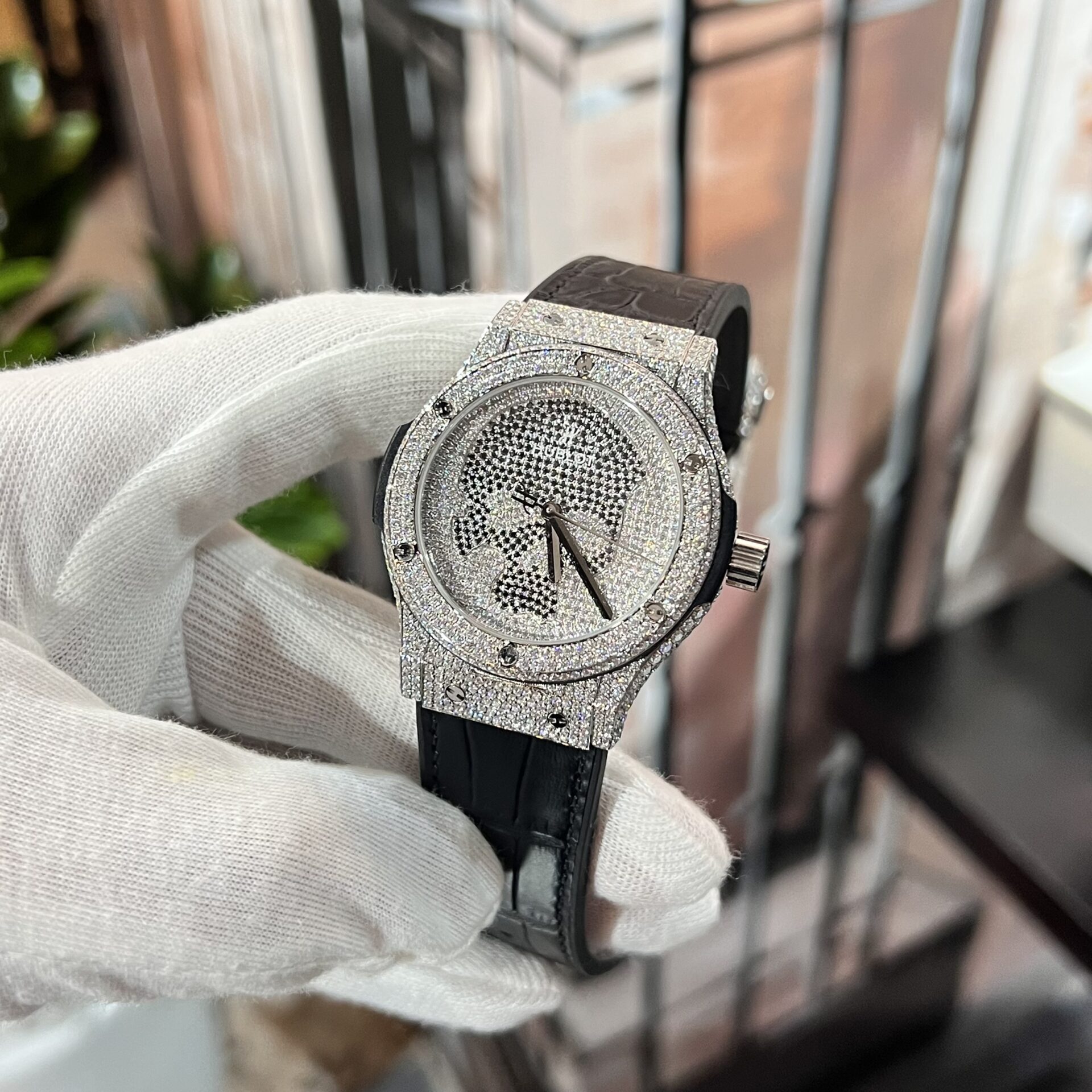 Hublot Classic Fusion With Moissanite Replica Watch Leather Strap 42mm