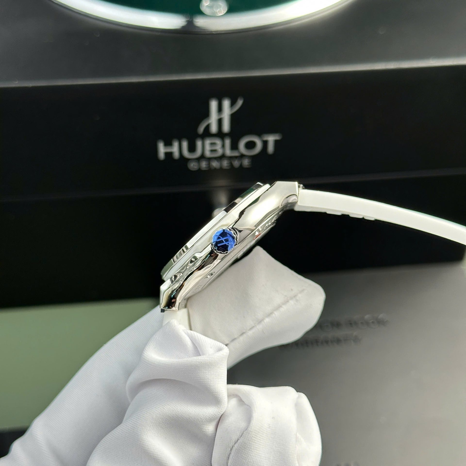 Hublot Classic Fusion Fake Watch Womens White HB Factory 33mm