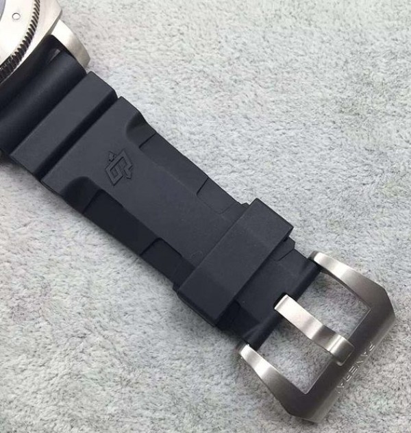 Replica Panerai ZF PAM371 Titanium Black Rubber Strap ZP9001