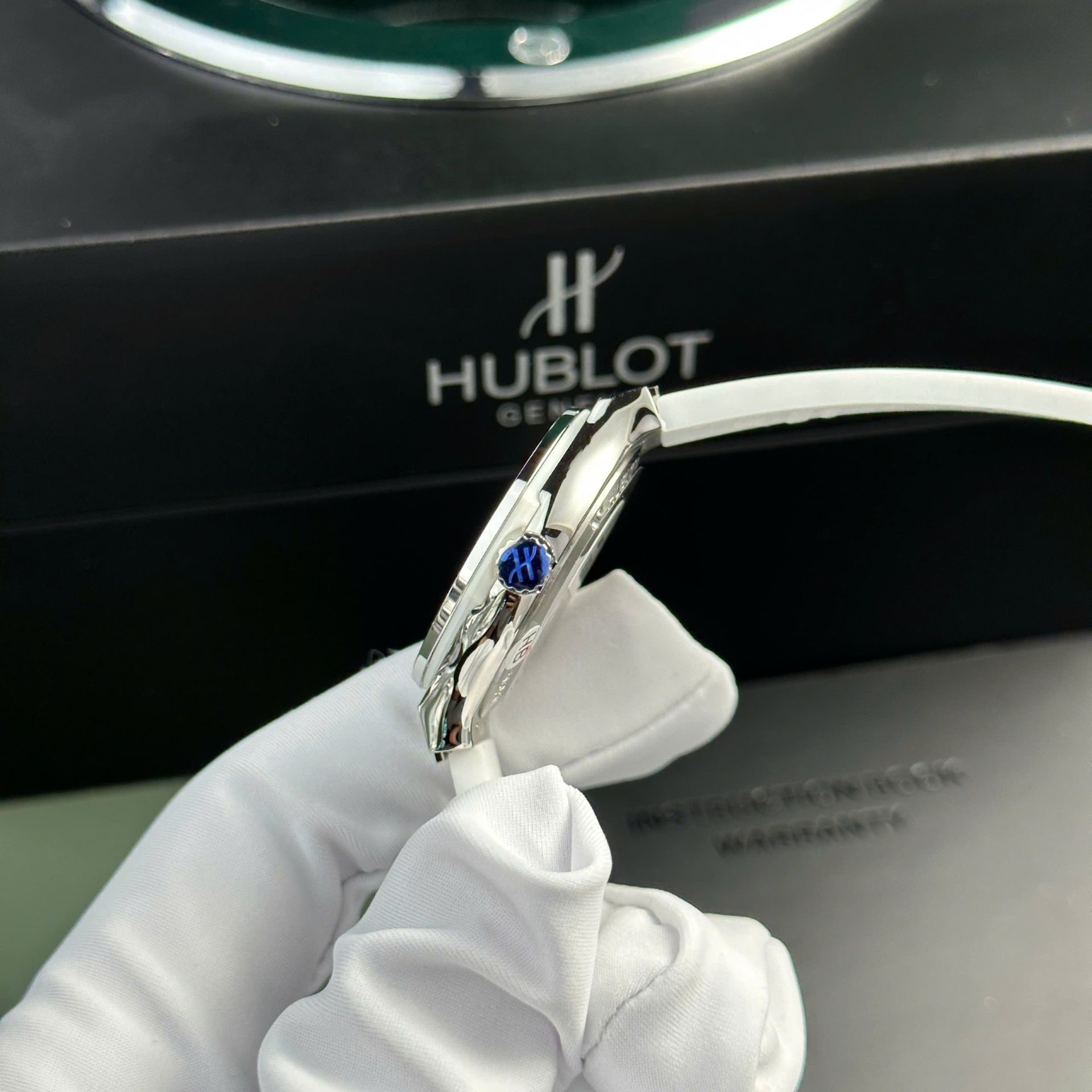 Hublot Classic Fusion Replica 11 Watch White Womens HB Factory 33mm