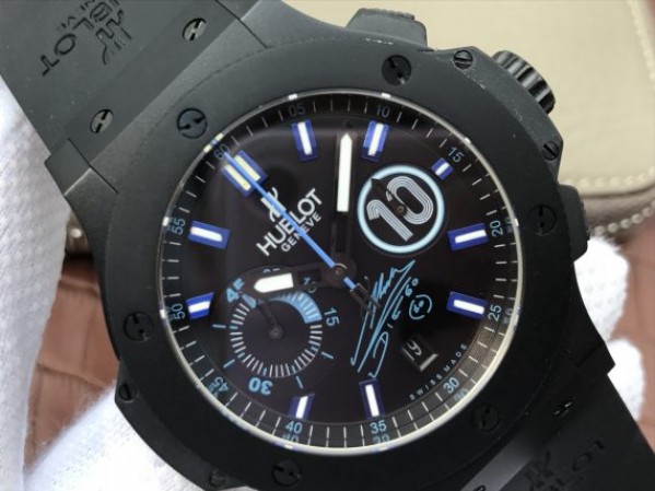 Replica Hublot Big Bang Full Ceramic Maradona Limited Edition Black Gummy Strap A7750