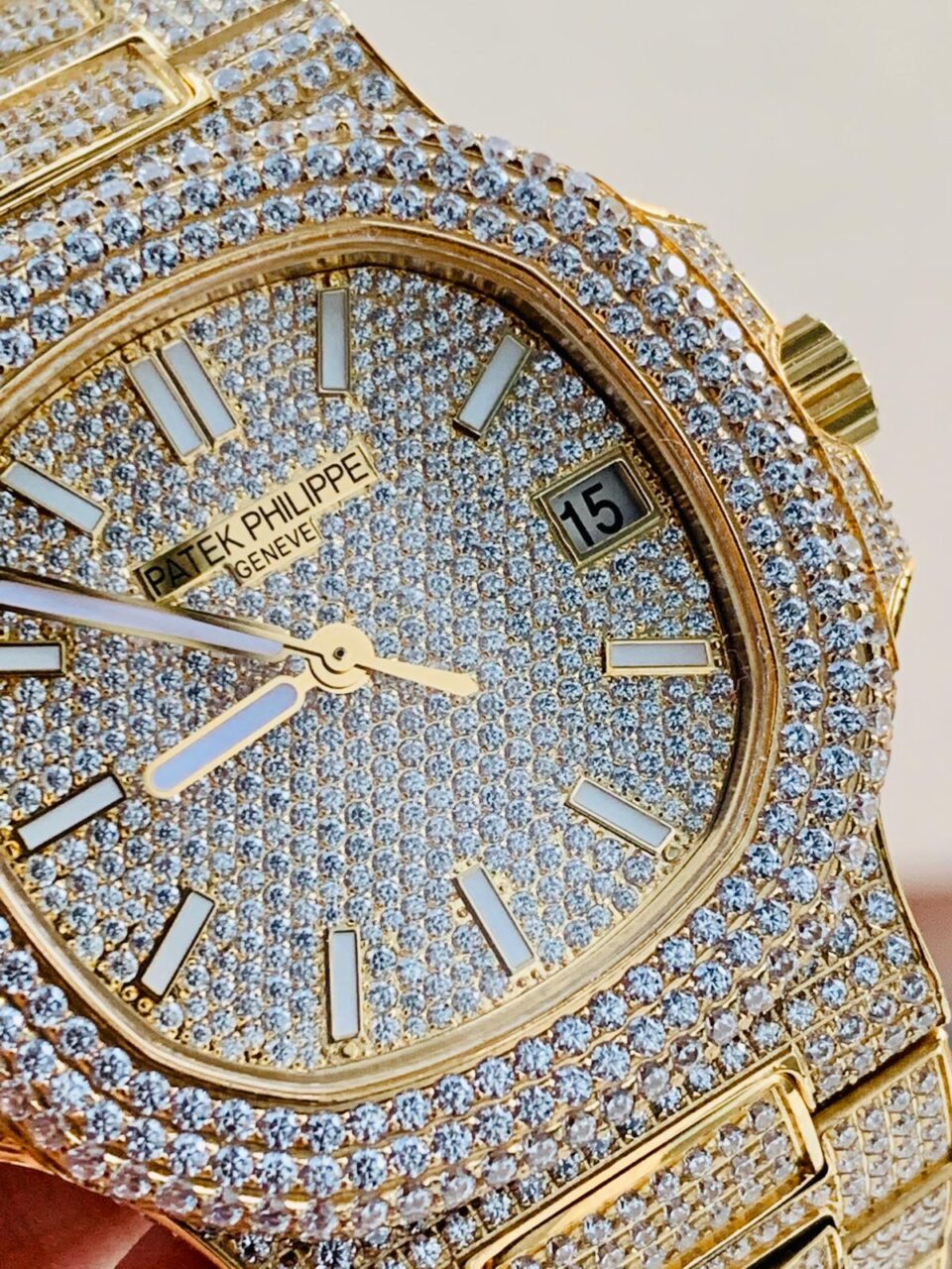 Replica PATEK PHILIPPE ICED Nautilus Jumbo 5711 YG TWF Full Paved Diamonds Dial Case and Bracelet A324