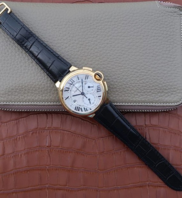 Replica Cartier Ballon Bleu De Cartier Chrono 47mm YG White Dial Leather Strap A8101