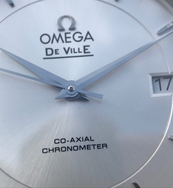 Replica Omega V6 De Ville 37mm SS White Dial Black Leather Strap A2892