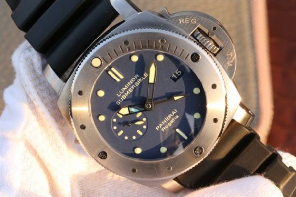 Replica Panerai PAM371 Titanium Blue Dial XF Black Rubber Strap P9001
