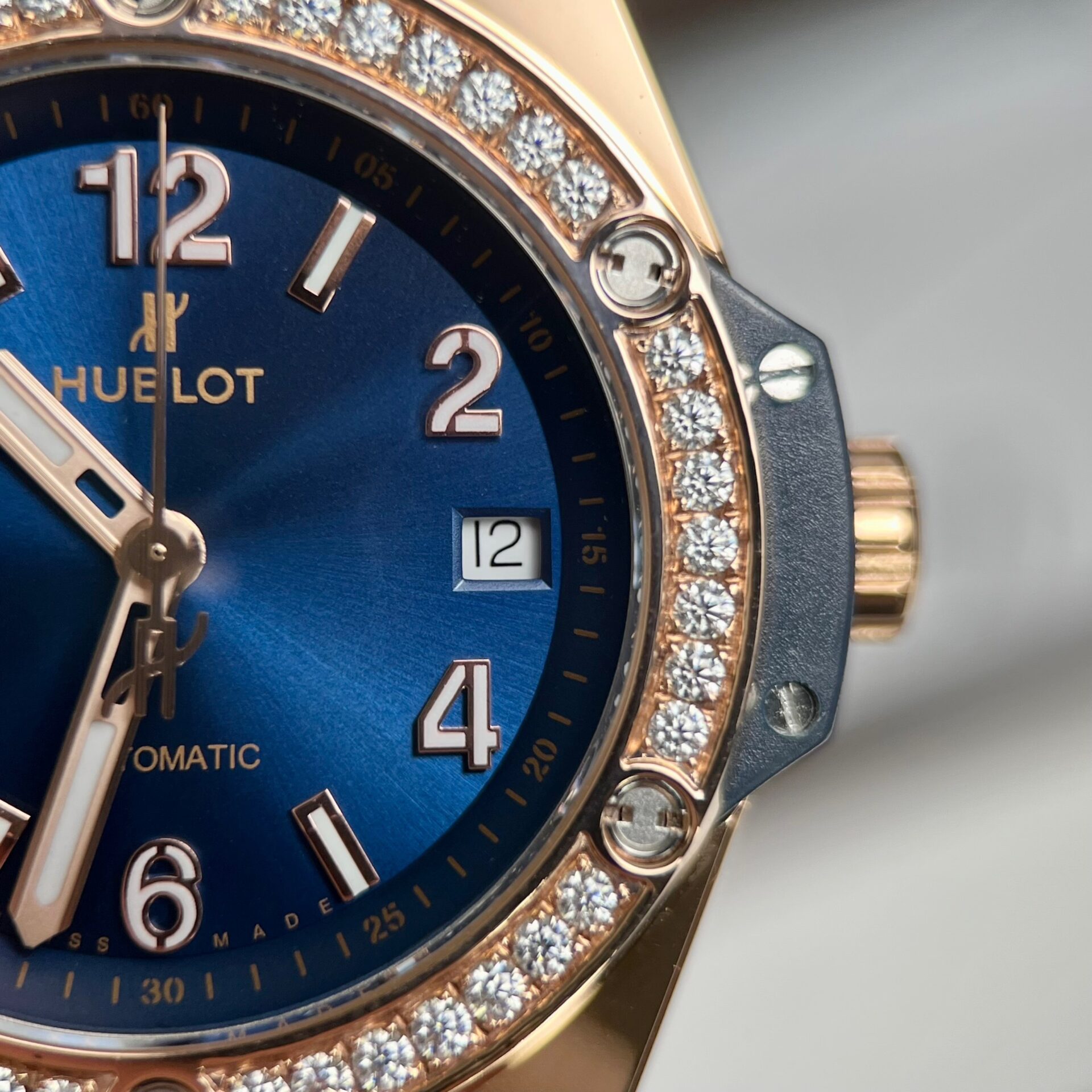 Hublot One Click King Gold Replica Watch With Blue Dial Moissanite 39mm