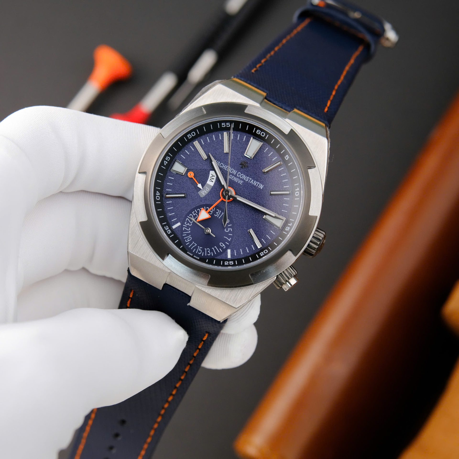 Vacheron Constantin Overseas Dual Time 7900V Replica Watches PZ Factory 41mm