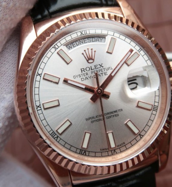 Replica Rolex Day-Date 118135 RG Silver Dial Black Leather Strap A2836
