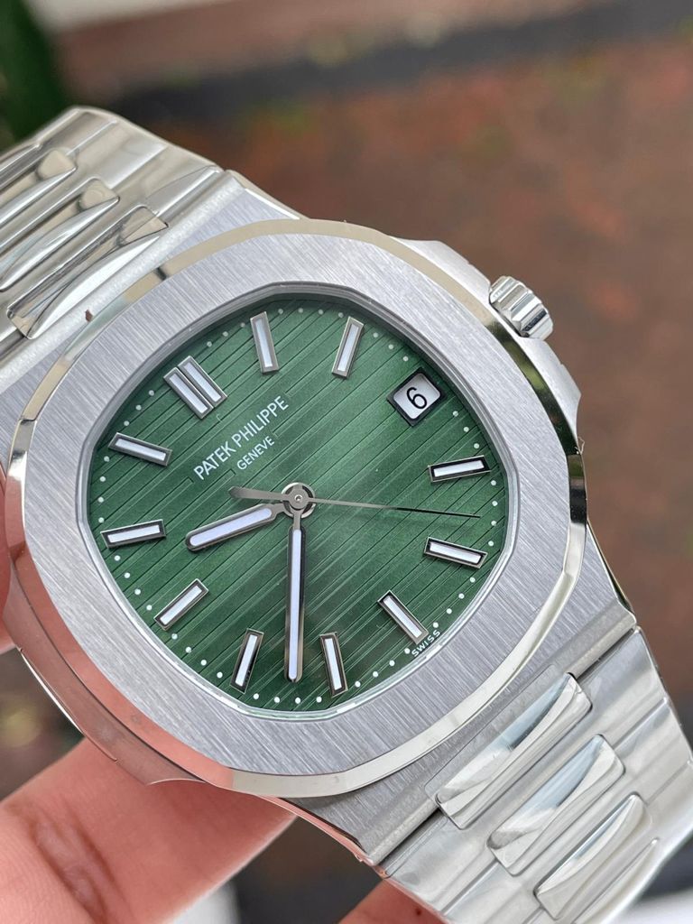 Replica PATEK PHILIPPE Nautilus 5711/1A PPF VF 1:1 Best Edition Green Textured Dial on SS Bracelet 324CS