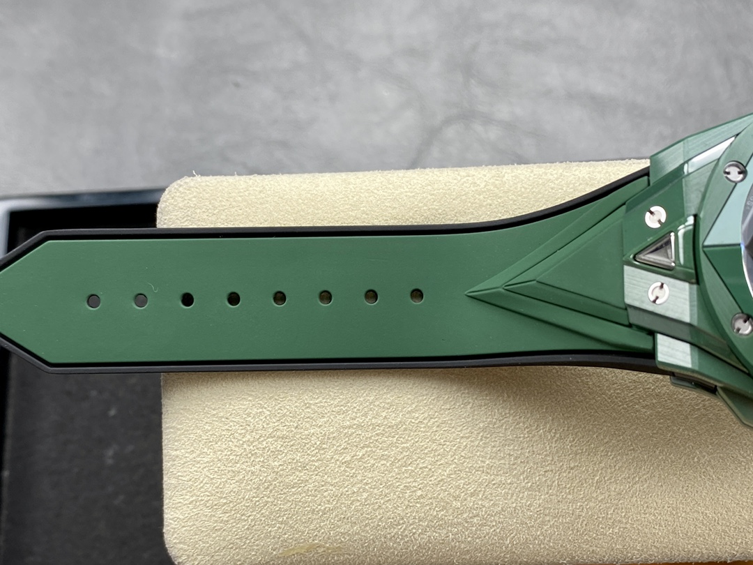 Hublot Big Bang Sang Bleu II Replica Watch Ceramic Green 44mm