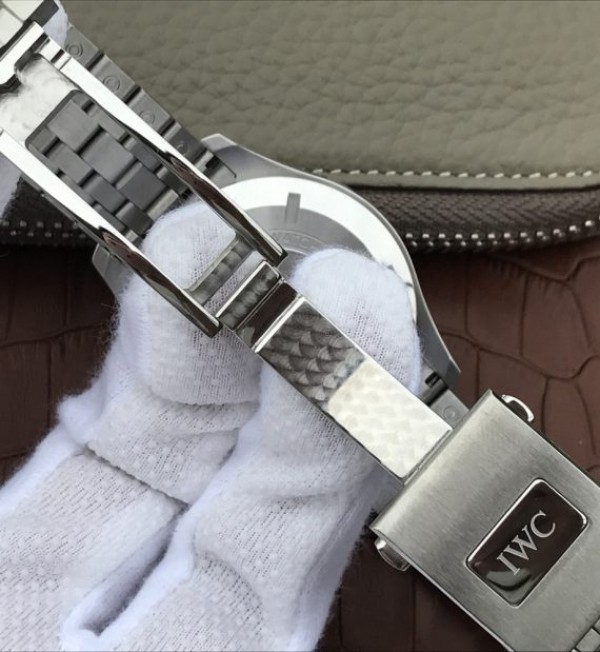 Replica IWC XF Mark XVIII IW3270 Black Dial SS Bracelet A2892