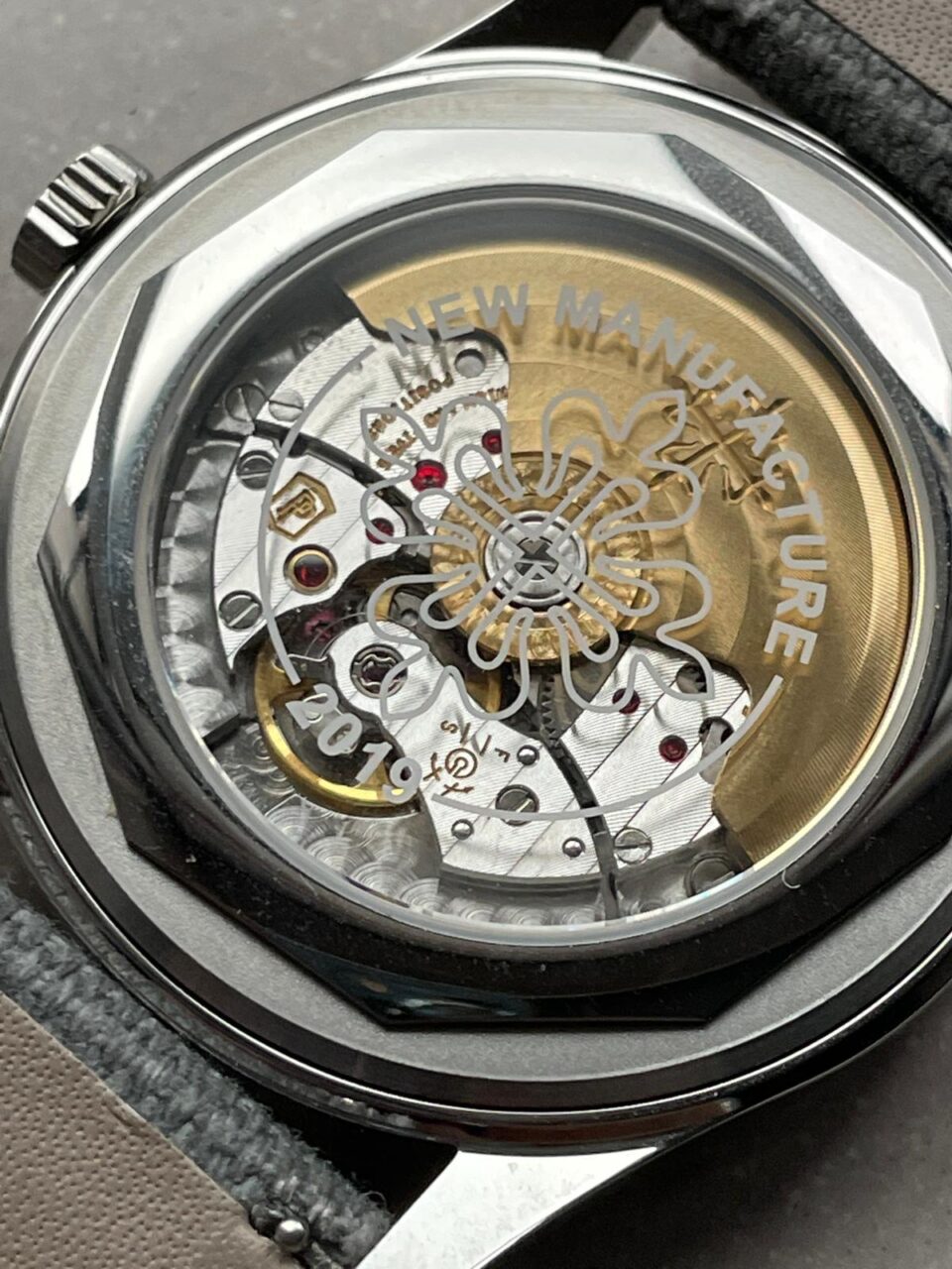 Replica PATEK PHILIPPE Calatrava 6007A-001 SS ZF 1:1 Best Edition Grey Dial on Grey Leather Strap A324CS