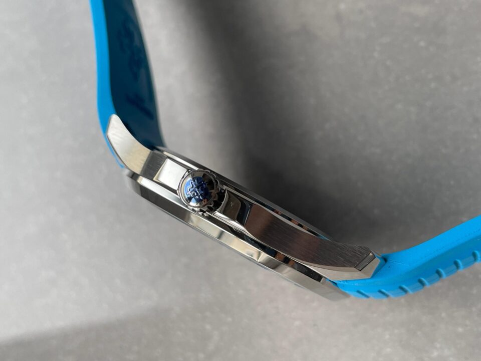 Replica PATEK PHILIPPE Aquanaut 5168G 42mm SS 3KF 1:1 Best Edition Black Dial on Light Blue Rubber Strap A324 V2