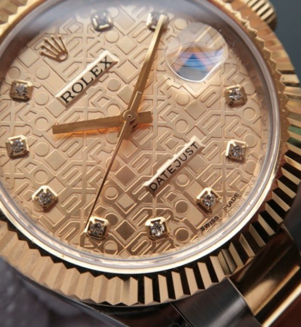 Replica Rolex DateJust II 41mm SS/YG YG Textured Dial Lumed Marker SS/YG Bracelet A3136