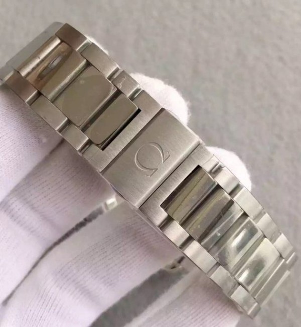 Replica Omega XF Seamaster CO-AXIAL Master PyeongChang 2018 Blue Dial SS Bracelet A8500