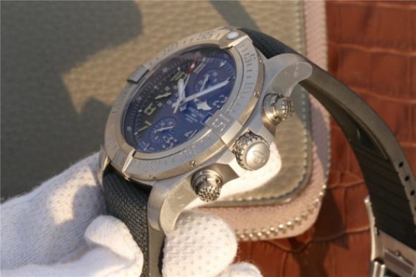 Replica Breitling Avenger Bandit Titanium GF Gray Dial Gray Nylon Strap A7750
