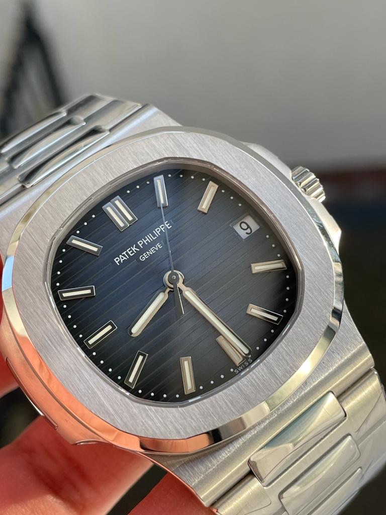 Replica PATEK PHILIPPE Nautilus 5711 PPF 1:1 Best Edition Gray Textured Dial on SS Bracelet 324CS