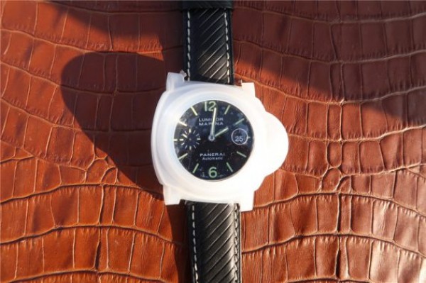 Replica Panerai PAM364 Titanium XF Black Rubber Strap P9000