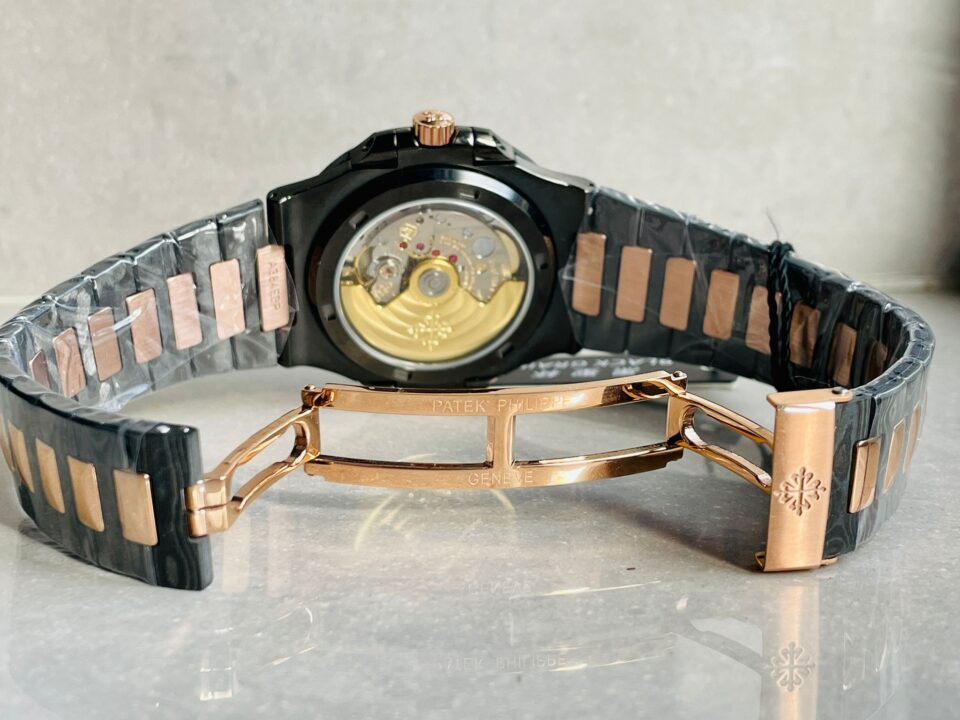 Replica PATEK PHILIPPE Nautilus 5711 DIW Carbon DIWF 1:1 Best Edition Black Textured Dial on Carbon/RG Bracelet 324CS