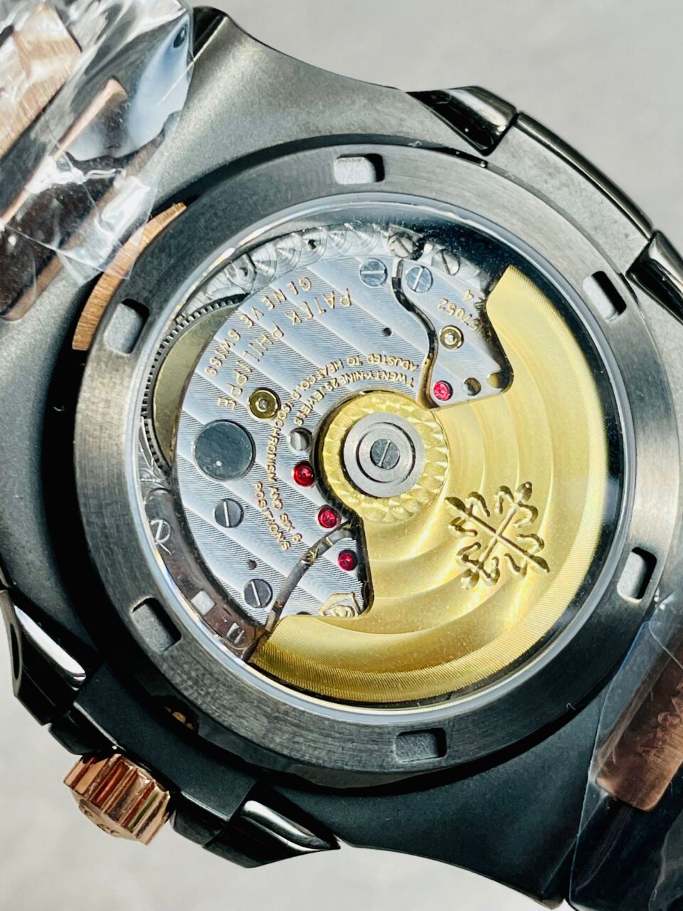 Replica PATEK PHILIPPE Nautilus 5711 DIW Carbon DIWF 1:1 Best Edition Black Textured Dial on Carbon/RG Bracelet 324CS