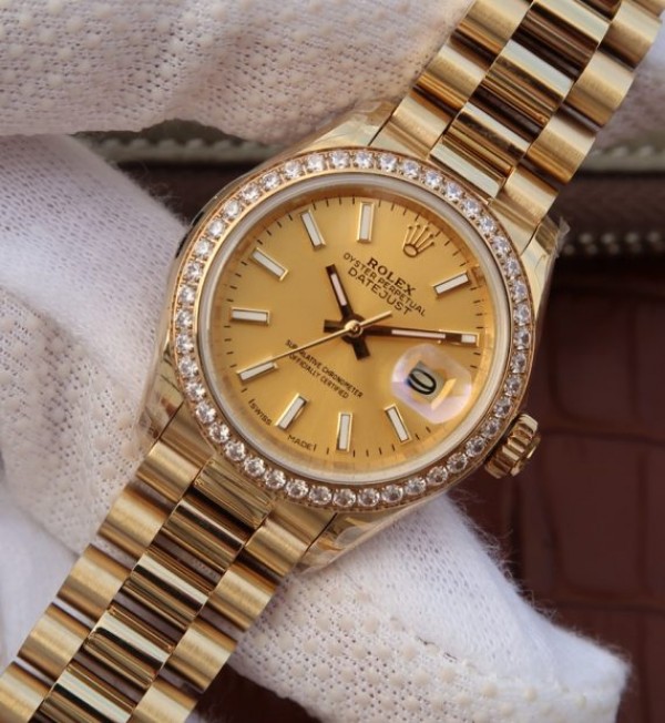 Replica Rolex DateJust 31mm Diamonds Bezel RG Case RG Gold Dial A2235
