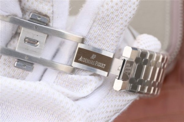 Replica Audemars Piguet Royal Oak Tourbillon Extra-Thin Openworked SS Skeleton Dial SS Bracelet