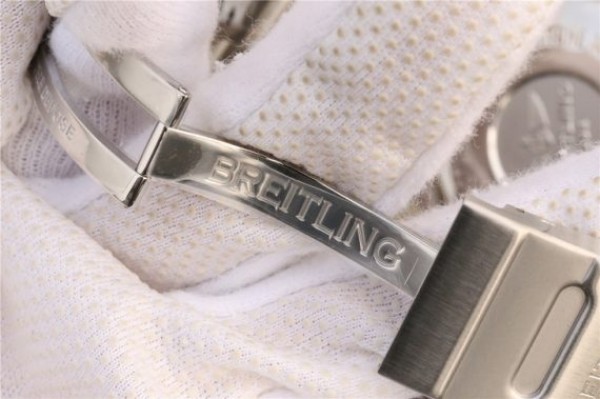 Replica Breitling SuperOcean  II 44mm GF Blue Dial SS Bracelet A2824