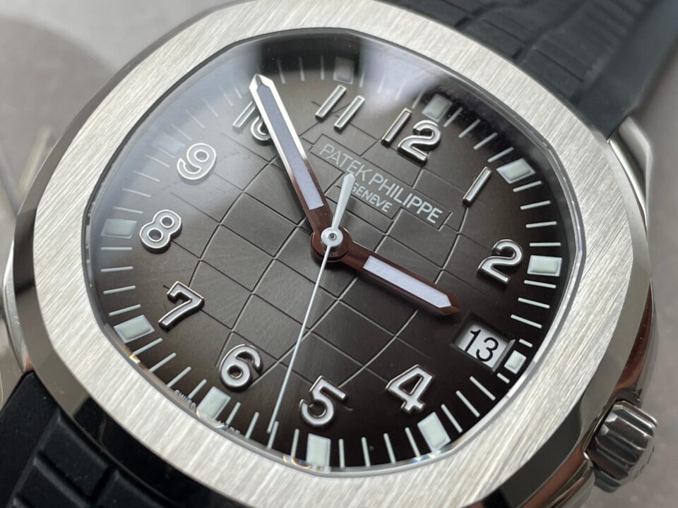 Replica PATEK PHILIPPE Aquanaut 5167 SS 3KF Best Edition Gray Dial on Black Rubber Strap A324 Super Clone V2