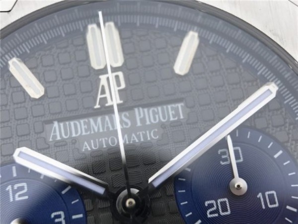 Replica Audemars Piguet Royal Oak Chronograph SS JHF Gray/Blue Dial SS Bracelet A7750