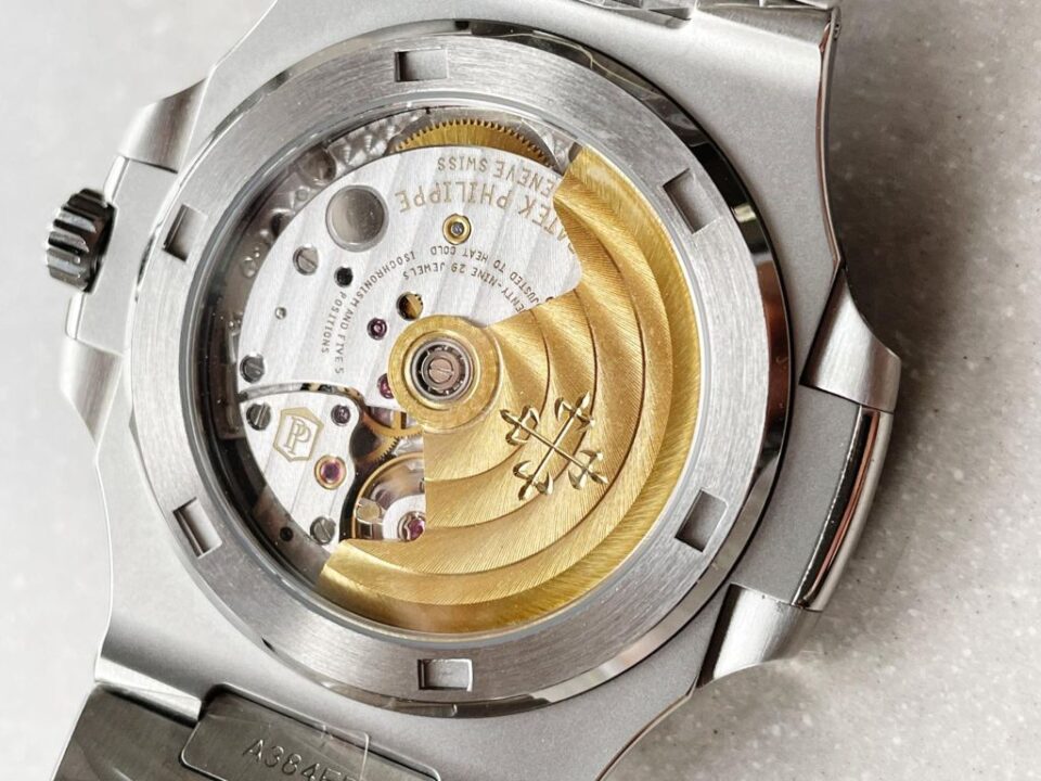 Replica PATEK PHILIPPE Nautilus 5711/1A PPF VF 1:1 Best Edition Green Textured Dial on SS Bracelet 324CS