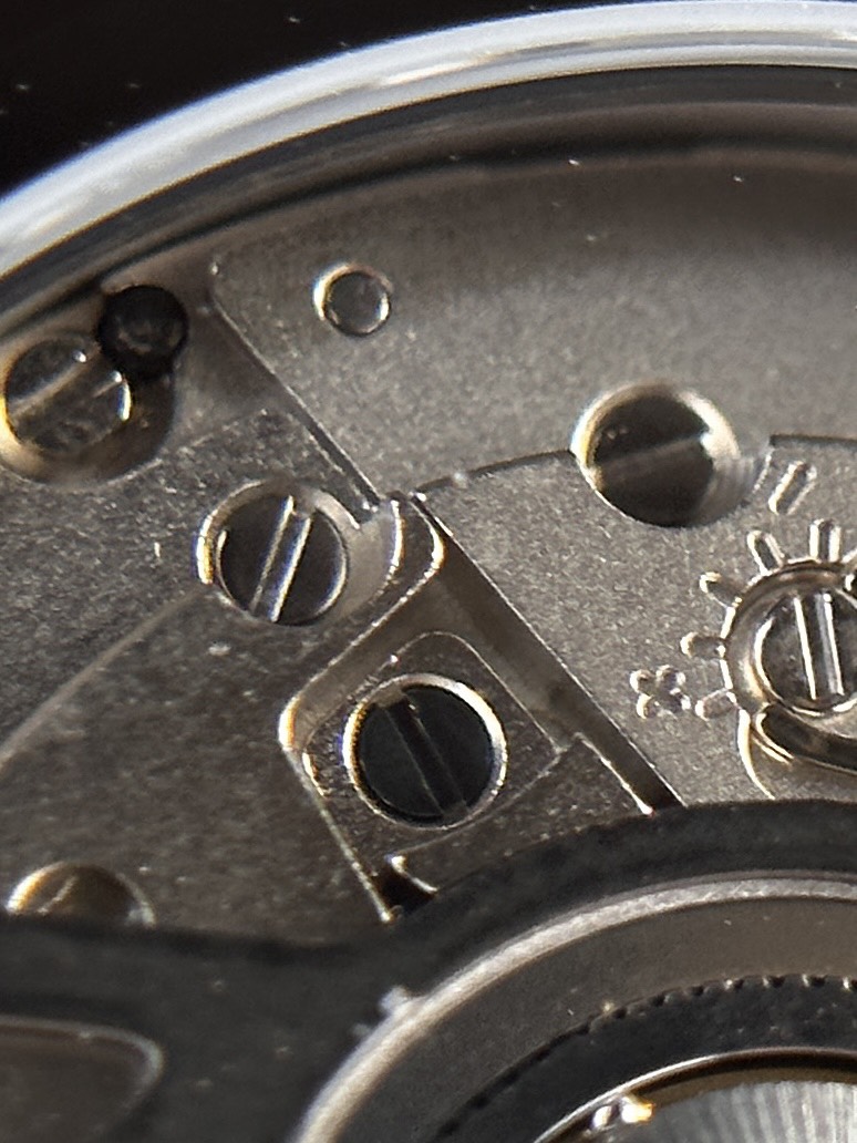 Hublot Classic Fusion Replica Watch Refined Ceramic Carbon Dial 42mm