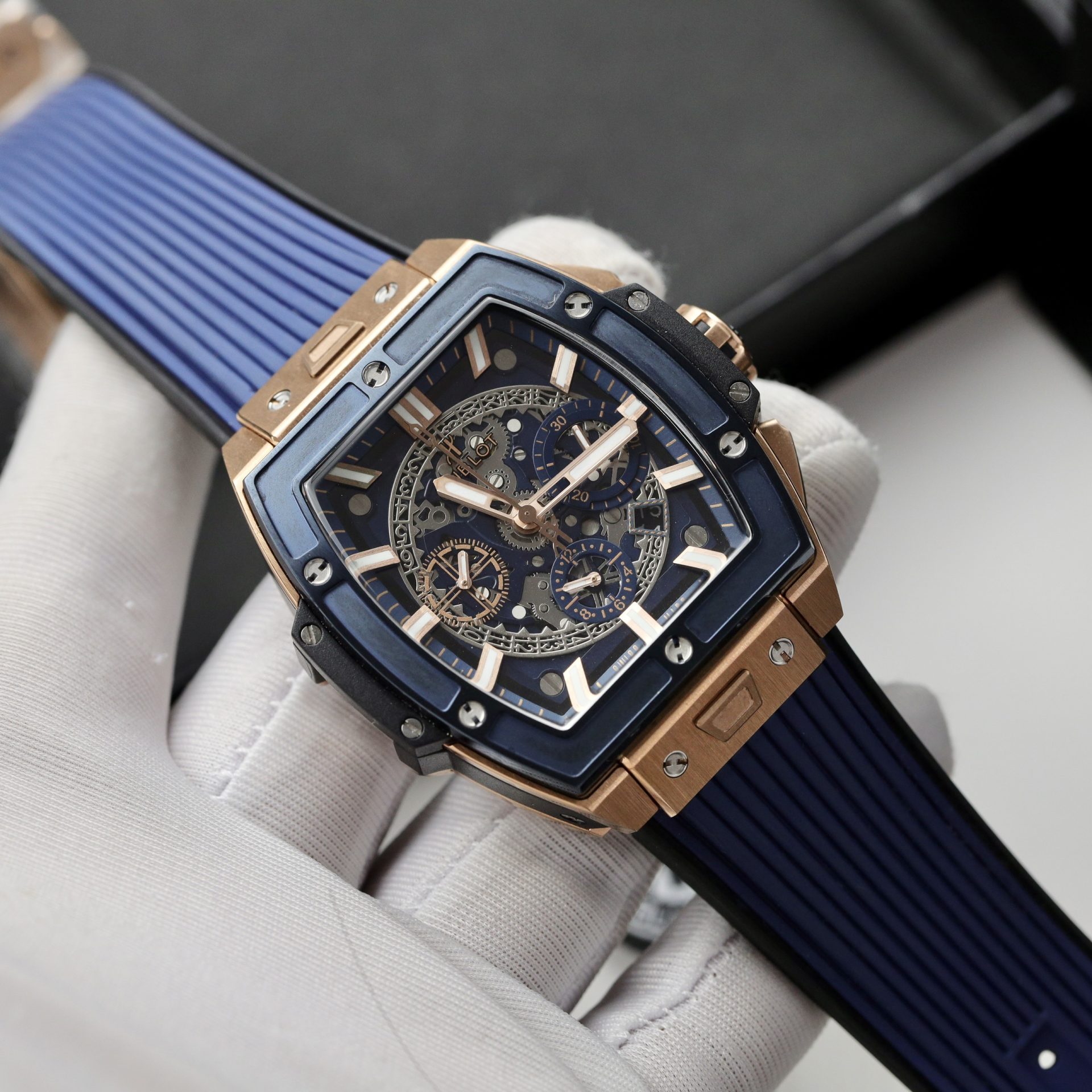 Hublot Replica Watches Spirit Of Big Bang King Gold Bezel Ceramic Blue 42mm