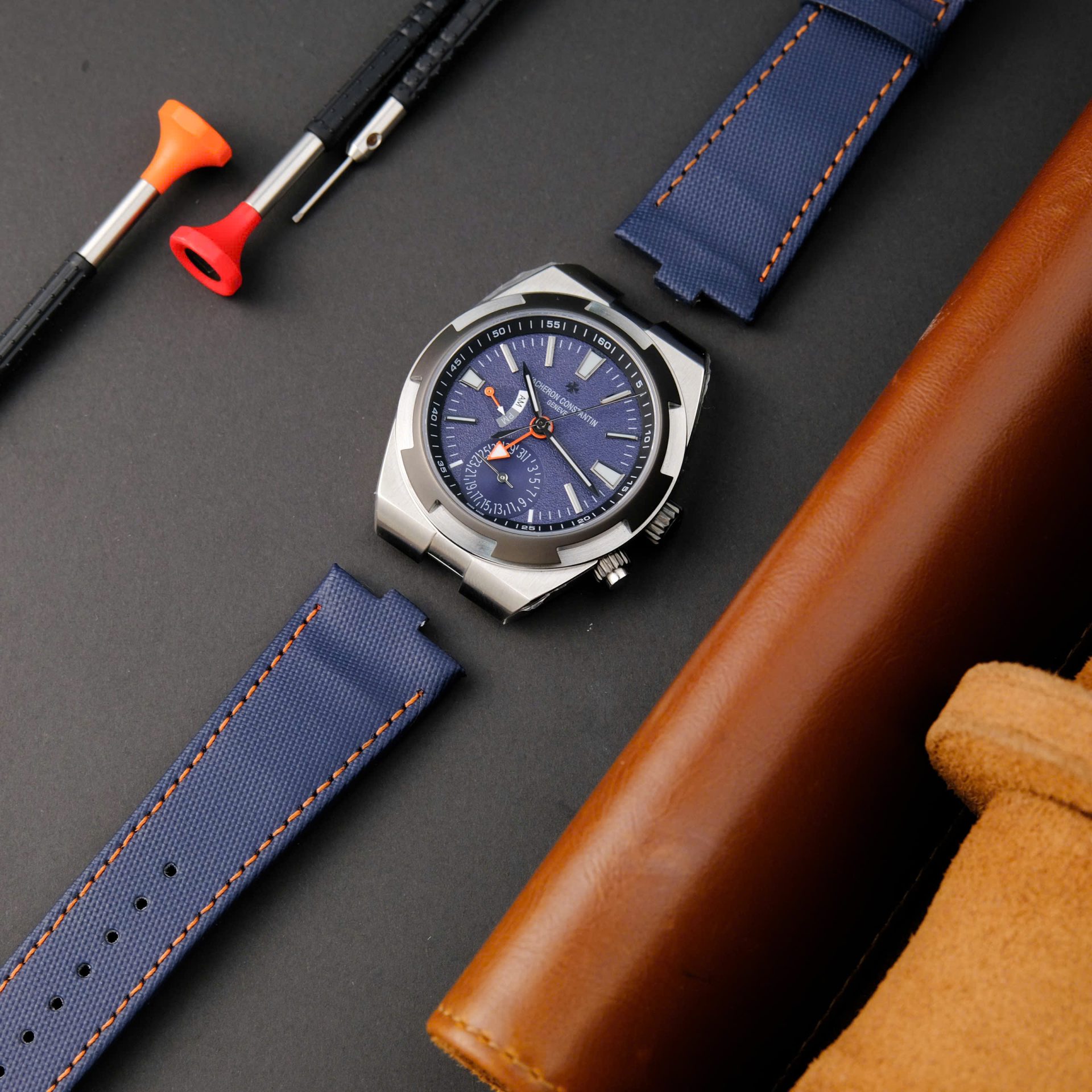 Vacheron Constantin Overseas Dual Time 7900V Replica Watches PZ Factory 41mm