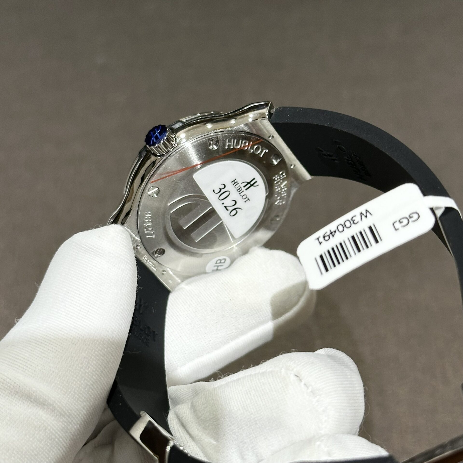 Hublot Replica Watch With Moissanite Diamonds Rubber Strap 33mm