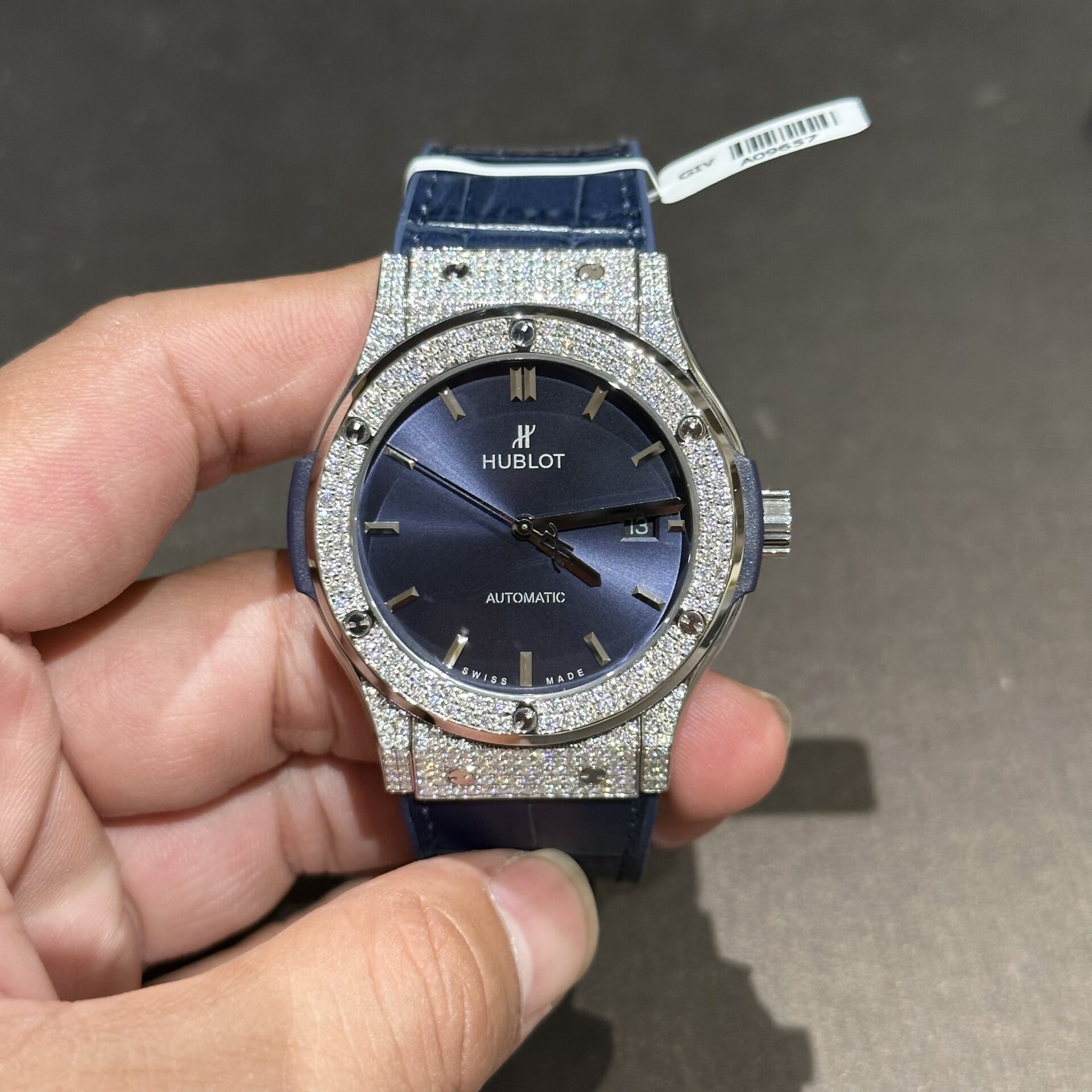 Hublot Replica Watch With Full Diamond Moissanite Diamonds Blue Dial 42mm