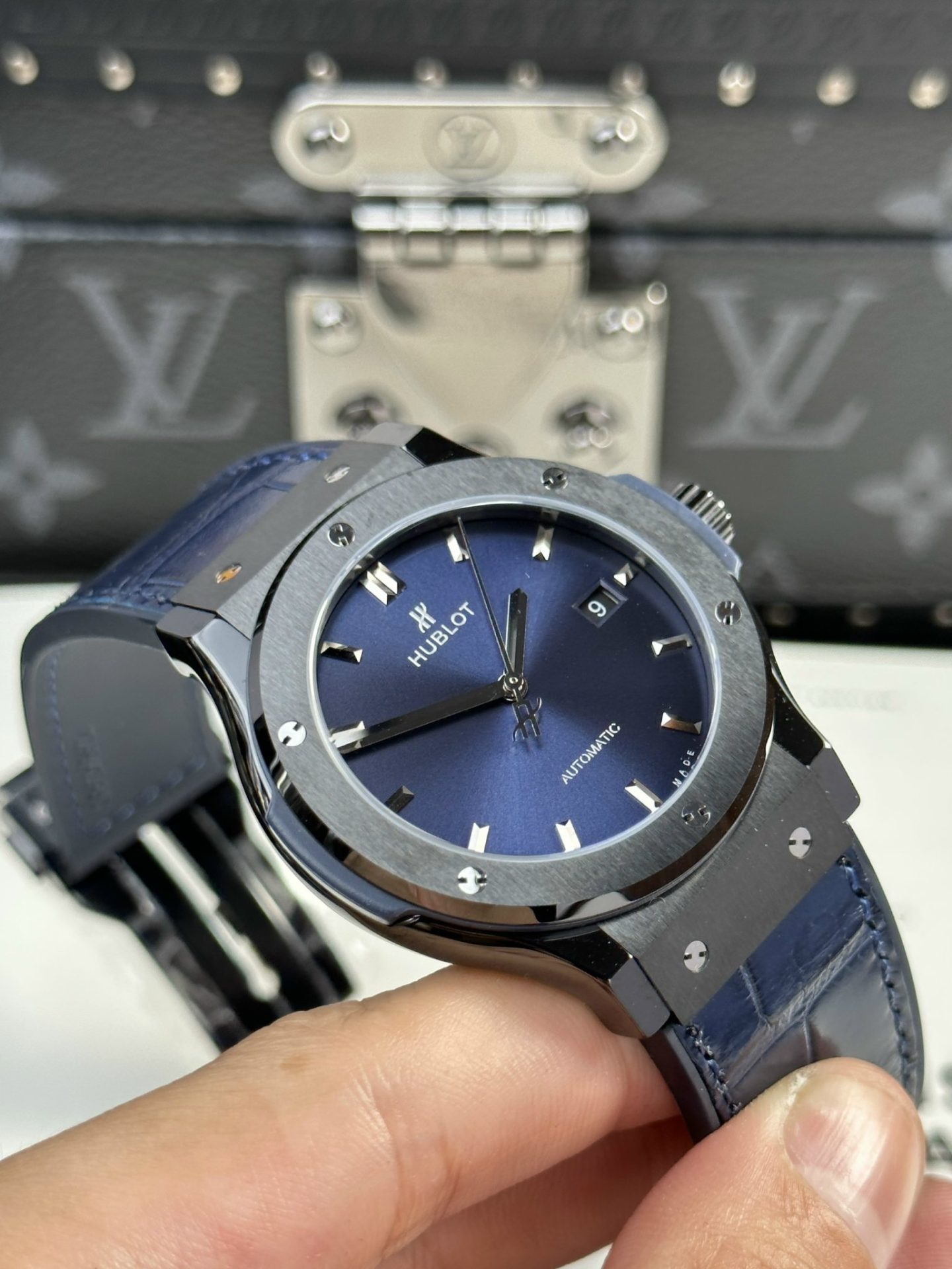 Hublot Classic Fusion Replica Watch Ceramic Refined Blue Dial 42mm