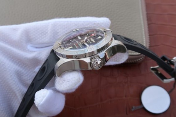 Replica Breitling Avenger II Seawolf SS GF Black Dial Black Rubber Strap A2824