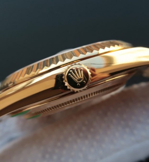 Replica Rolex Day-Date 40mm 228235 YG Noob White Textured Dial YG Bracelet A3255