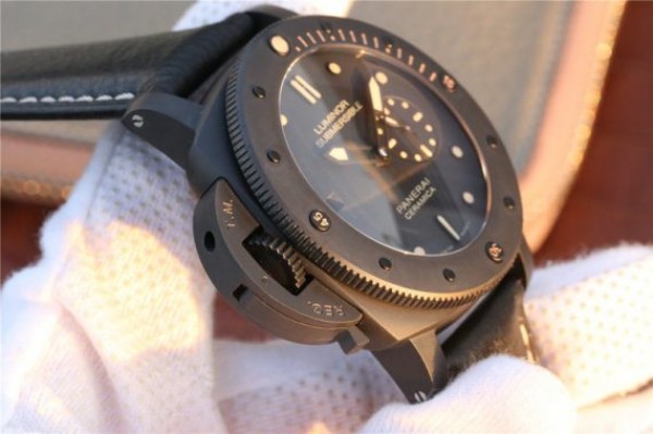 Replica Panerai PAM607 XF Left Handed Real Ceramic Black Leather Strap P9000