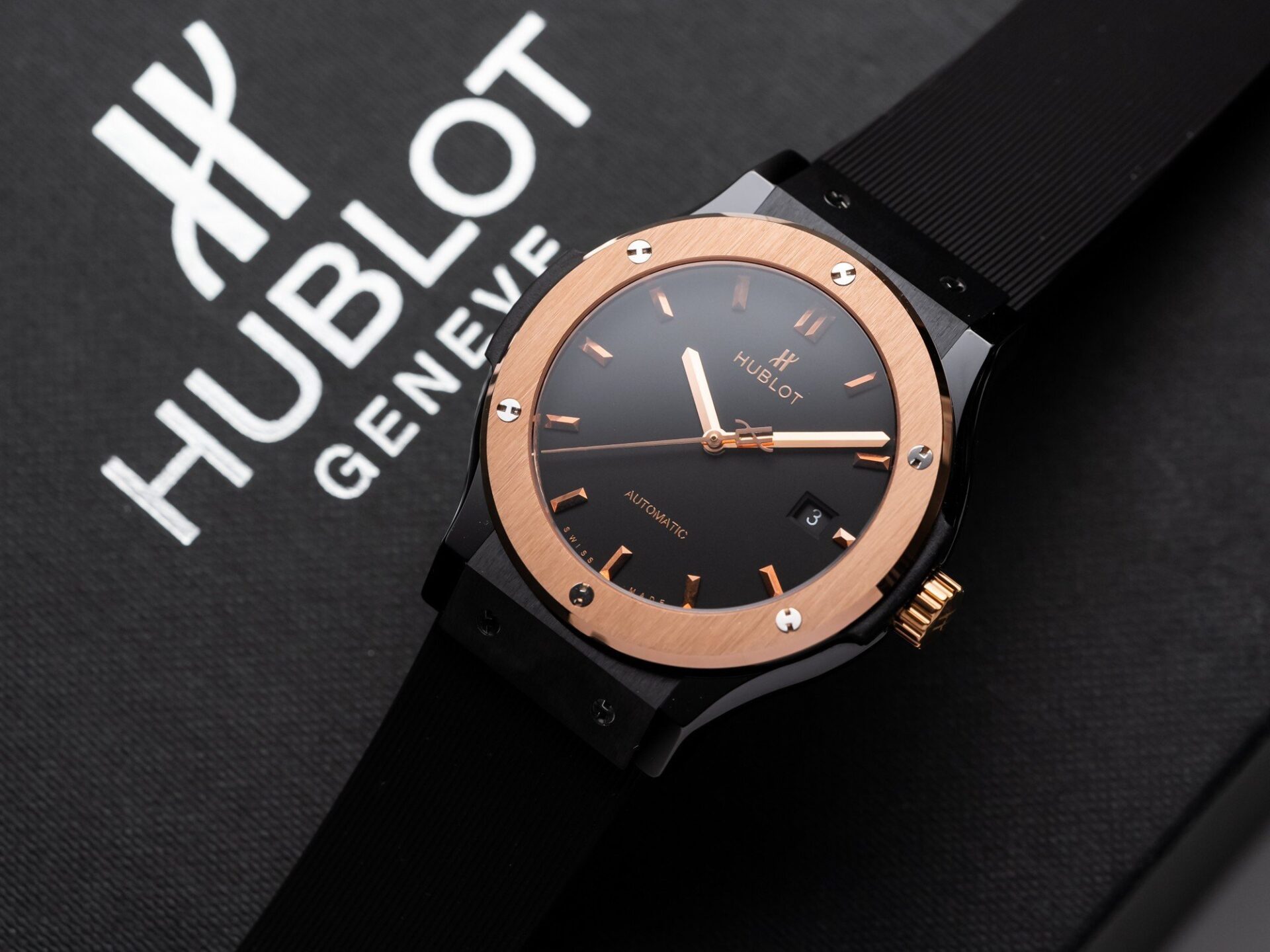 Hublot Replica Watch Ceramic Demi Rose Rubber Strap 42mm