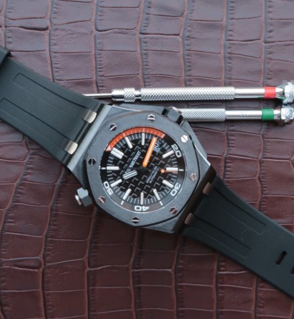 Replica Audemars Piguet JF Royal Oak Offshore Diver Real Ceramic Rubber Strap A3120