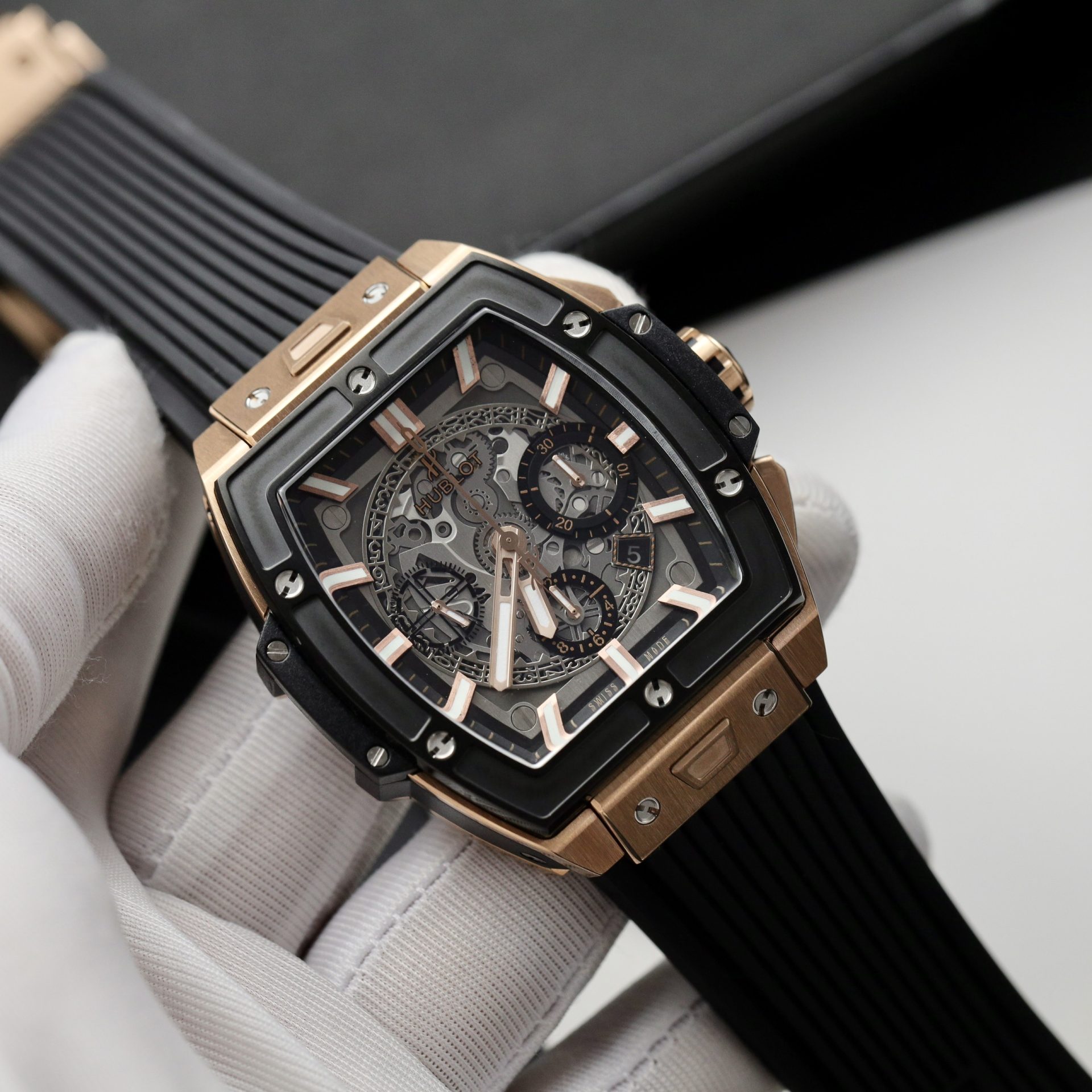 Hublot Replica Watch Spirit Of Big Bang King Gold Black Dial 42mm