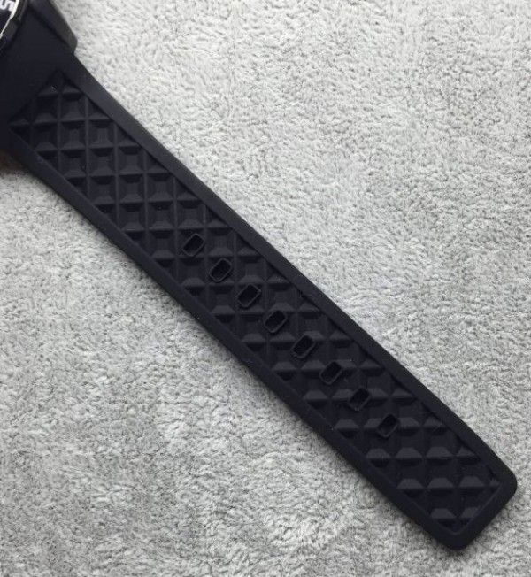 Replica IWC V6 Aquatimer Chronograph Black Rubber Strap