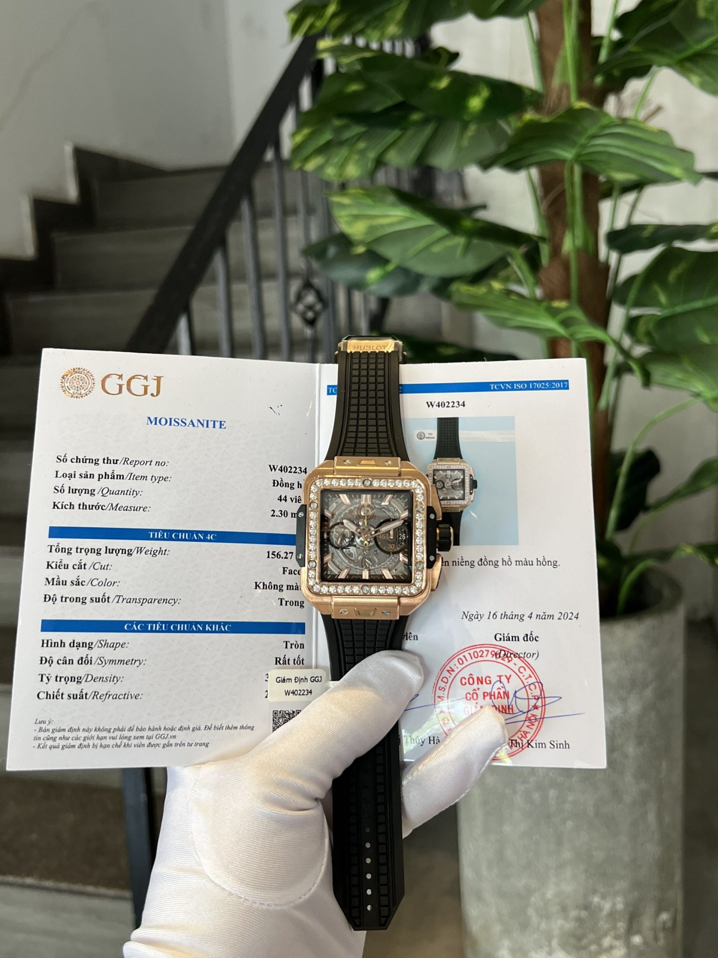 Hublot Best Replica Watch Square Bang King Gold Custom Moissanite Diamonds BBF 42mm