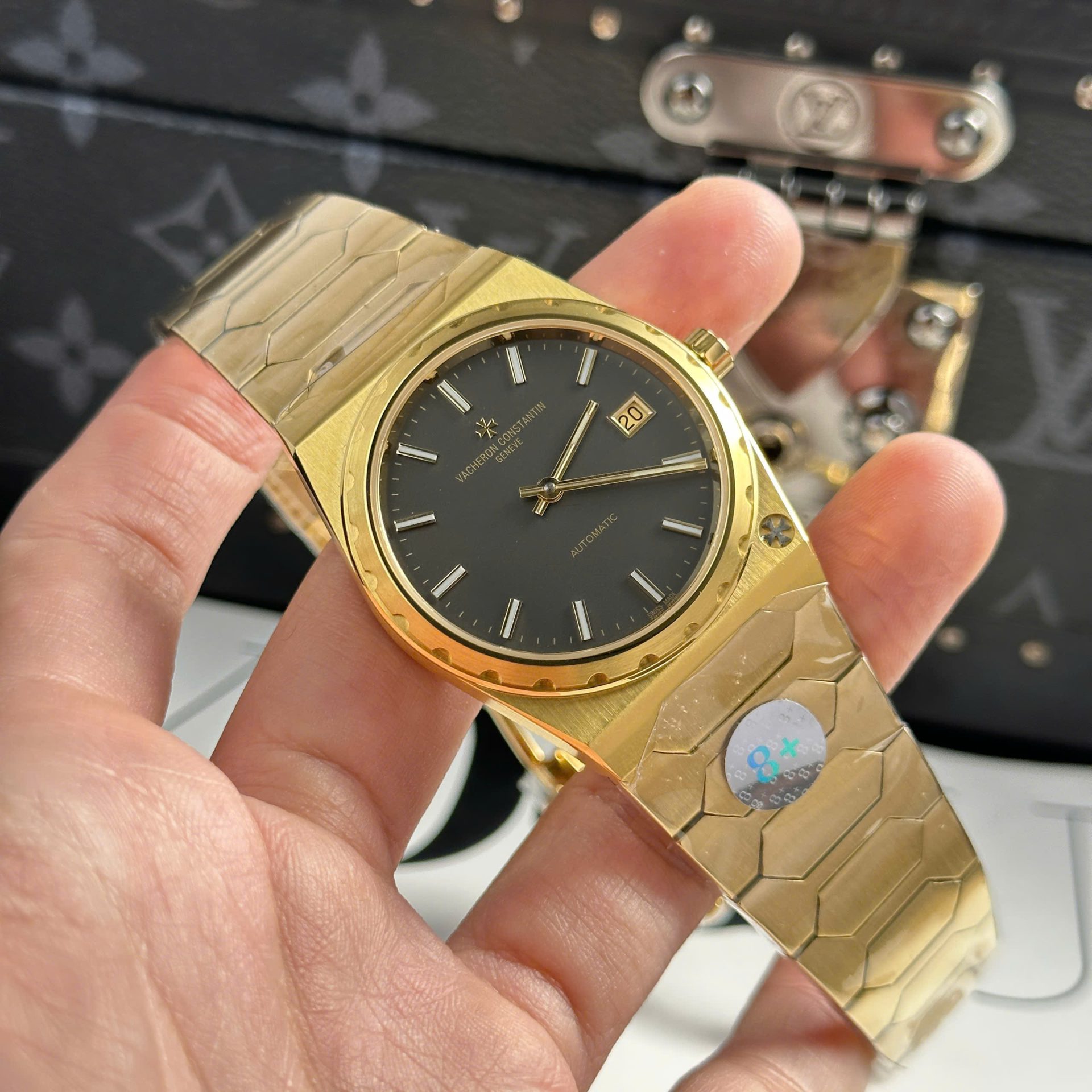 Vacheron Constantin Historiques 222 Replica Watches Dial Black 8F Factory 37mm