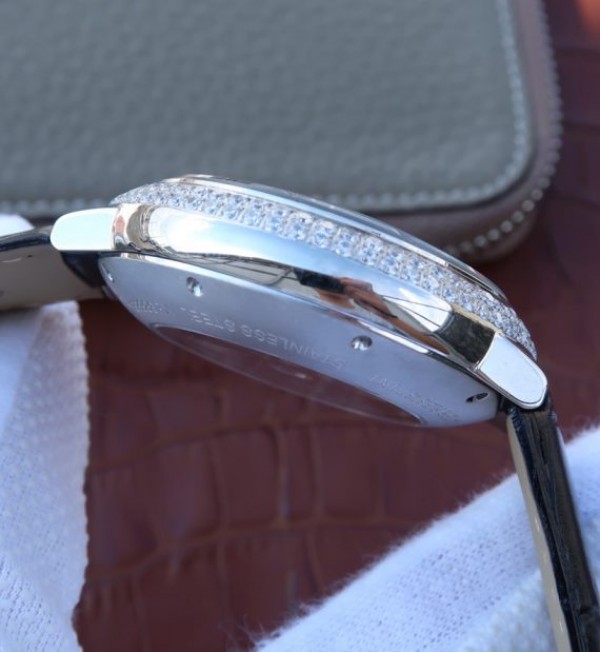 Replica Cartier Ballon Bleu De Cartier Chrono SS White Dial Diamonds Bezel A8101