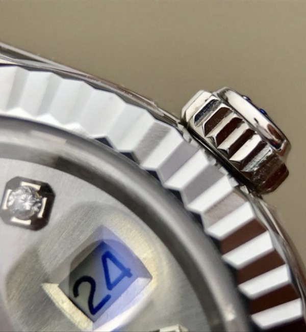 Replica Rolex DateJust 28mm Fluted Bezel White Dial Diamonds Markers Bracelet A2236