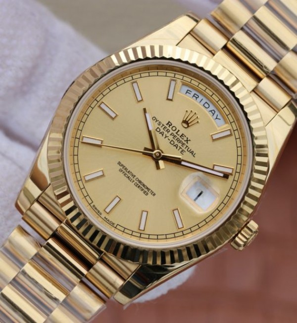 Replica Rolex Day-Date 40mm 228238 YG Noob YG Dial Lume Markers YG Bracelet A3255