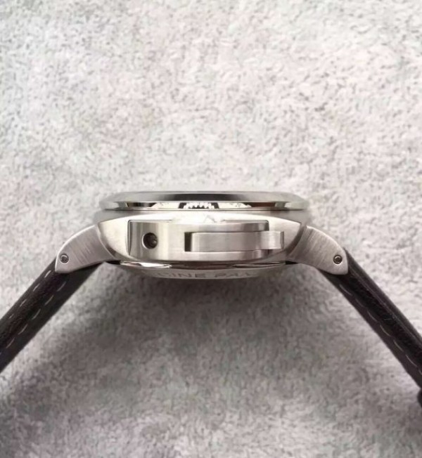 Replica Panerai XF PAM524 Fake Flyback Black Dial Leather Strap P.9100