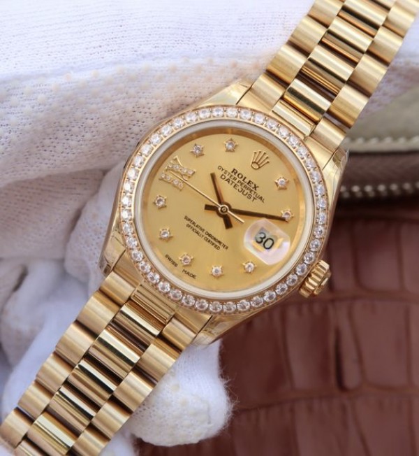 Replica Rolex DateJust 31mm Diamonds Bezel/Markers RG Gold Dial Bracelet A2235